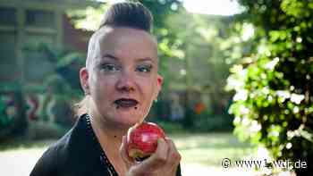 Als junger Mensch zahnlos: Janita kann mit 42 endlich wieder richtig essen - WDR Nachrichten