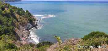 Agropoli, la spiaggia e lo scoglio di San Francesco - ècampania - ècampania