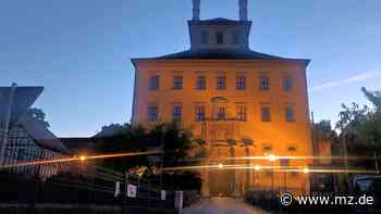 Energie: Verzicht auf Verzicht: Wieso in Zeitz öffentliche Gebäude weiter angestrahlt werden - Mitteldeutsche Zeitung