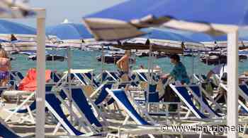 Bacio gay a Marina di Pisa, il sindacato balneari: "Non siamo omofobi né sessisti" - Cronaca - LA NAZIONE