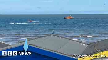 Walton-on-the-Naze: Swimmer reported missing was false alarm