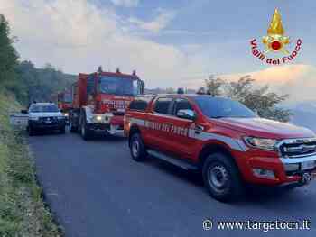 I vigili del fuoco di Cuneo in supporto ad Alessandria per un incendio boschivo vicino ad abitazioni a Spigno Monferrato [VIDEO] - TargatoCn.it