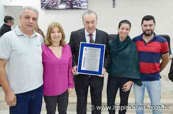 Alberto Mendes recebe Título de Cidadão Itapirense na Câmara Municipal - Itapira News