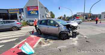 Drie gewonden, waaronder een kindje, bij zware botsing op Ringlaan - Het Laatste Nieuws