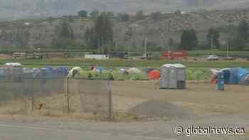 Nearly 500 Keremeos Creek Wildfire personnel camping at Oliver Airport - Global News