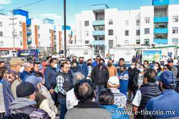 Alcalde de Apizaco se compromete mejorar el alumbrado público de San Rafael Atlixtac | e-consulta.com 2022 - e-tlaxcala