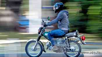 Fahrer mit getuntem Moped rast mit Tempo 130 durch Jena – Passanten müssen ausweichen