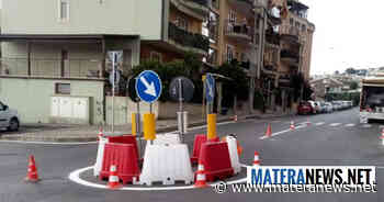 Matera: questo incrocio molto pericoloso, teatro di numerosi incidenti, finalmente ha la sua rotatoria! Ecco le foto - Matera News