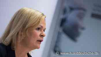 Brände - Bonn - Faeser: Löschhubschrauber geeigneter als Flugzeuge - Panorama - Süddeutsche Zeitung - SZ.de