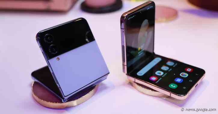 Samsung Galaxy Z Flip 4: Better Cameras, Battery Life and Software Features - CNET
