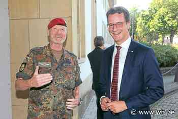 NRW-Ministerpräsident Wüst besucht Heimatschutz-Stab