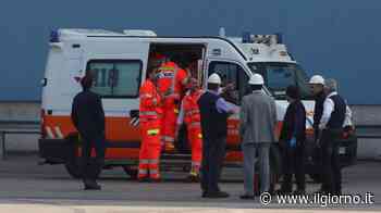 Lainate, infortunio sul lavoro: operaio cade dal cestello sollevatore - IL GIORNO