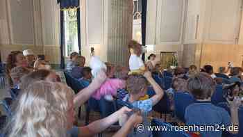 Kindergarten Sonnenschein beim Kuscheltierkonzert in Freilassing