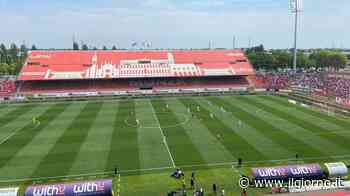 Monza-Frosinone, caos biglietti: annullati quelli già venduti nel settore ospiti - IL GIORNO