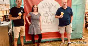 Jong tekentalent Noor Hendrickx (18) uit Herent ontwerpt logo voor nieuw bier Stevige Linker - Het Laatste Nieuws