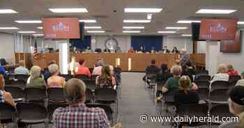 Elgin residents show support for reopening Lords Park pool