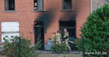 Zes personen tijdig uit brandende woning maar schade is groot - Het Laatste Nieuws