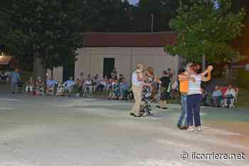 A Bra si torna a ballare il liscio tutti i venerdì alla rotonda del parco - Il Corriere di Alba, Bra, Langhe e Roero