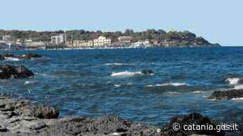 Acireale, acqua inquinata a Capomulini: scatta il divieto di balneazione - Giornale di Sicilia