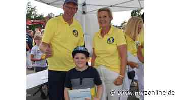 3. Entenrennen in Brake: Ente Nummer 418 erschwimmt den Hauptpreis - Nordwest-Zeitung