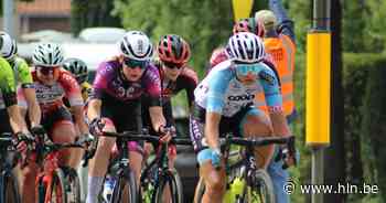 Enkelrichting tijdens wielerwedstrijd GP Yvonne Reynders - Het Laatste Nieuws
