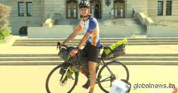 Montreal cyclist arrives in Saskatchewan on cross-Canada ALS fundraising tour - Global News