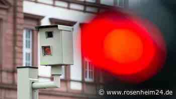Rote Ampel überfahren: Zeitpunkt entscheidend für Strafe 
