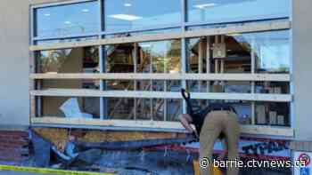 Vehicle crashes into Wasaga Beach IDA