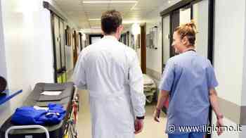 Lecco, l’infermiera rinuncia al posto fisso: "Colpa dello stress e della mala gestione" - IL GIORNO