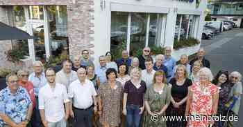 Langjährige RHEINPFALZ-Mitarbeiter ausgezeichnet - Kaiserslautern - Rheinpfalz.de