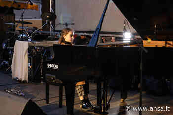 Giovane pianista ucraina ospite speciale concerto alba Numana - Agenzia ANSA