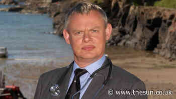 Inside Doc Martin’s incredible 2 bedroom Cornwall cottage as it goes up for sale for over £1m... - The Sun