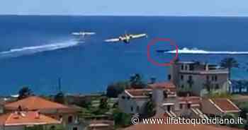 Albenga, motoscafo taglia la strada al canadair: incidente evitato per una frazione di secondo – Video - Il Fatto Quotidiano
