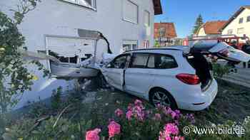 Kreis Augsburg: Rentner (82) rast in Wohnzimmer – tot | Regional - BILD