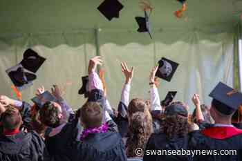 Social work students to receive more financial support from September - Swansea Bay News