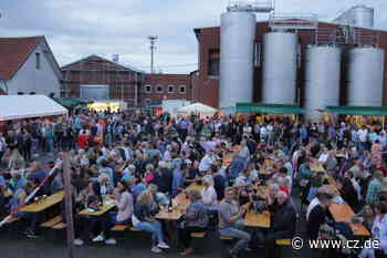 Bier, Fußball, Schaum und Kabarett: 5 Wochenendtipps für den Kreis Celle - Cellesche Zeitung