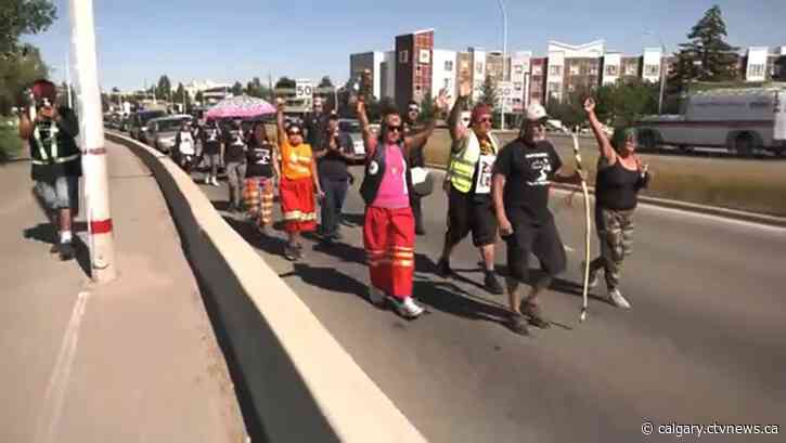 Indigenous group walks to honour loved ones lost to overdoses