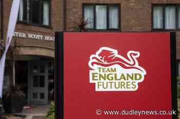 Badminton hopeful determined to reach the top after Commonwealth exposure - Dudley News