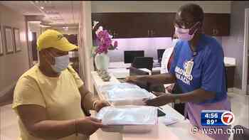 Cancer survivor prepares home-cooked meals for medical staff that saved her life - WSVN 7News | Miami News, Weather, Sports | Fort Lauderdale