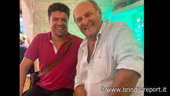 Gerry Scotti in provincia di Brindisi, assapora le bontà gastronomiche del territorio - BrindisiReport