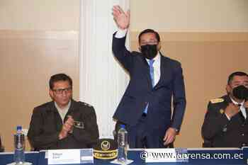Iván Vinueza asumió ayer la Gobernación - Diario La Prensa Riobamba