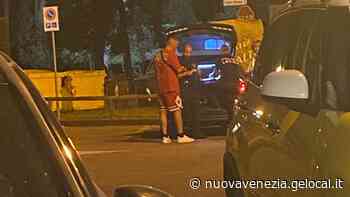 Jesolo, donna morsa da un cane al ristorante chiama la polizia - La Nuova Venezia