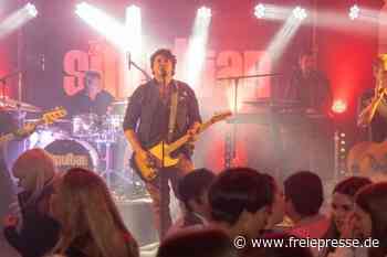 Erfrischung zur Simultan-Party: "Basti" kreiert ein Jubiläums-Eis - freiepresse.de