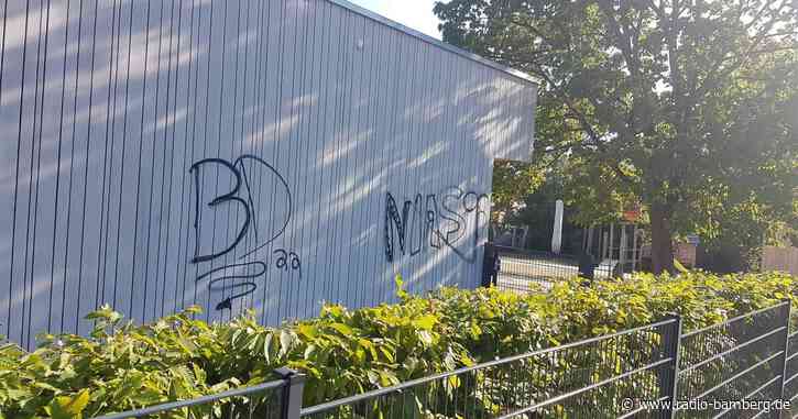 Wer hat die Seehofhalle und den neuen Kindergarten in Memmelsdorf beschmiert?