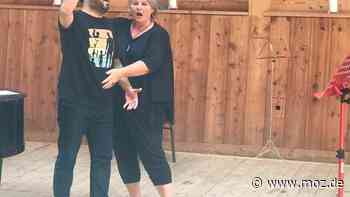 Musik in Bad Saarow: Die Nachfolger von Pavarotti und Netrebko – Opernsänger üben ihre Sangeskunst in Oder-Spree - Märkische Onlinezeitung