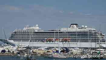 Le crociere portano 5 mila turisti a Chioggia: sesto approdo estivo per le navi Viking - La Nuova Venezia