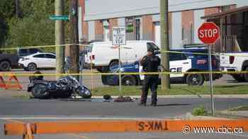 3 injured in collision involving car, motorcycle on Thunder Bay's south side - CBC.ca