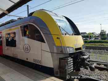 150 passagiers geëvacueerd na aanrijding tussen Brugge en Lichtervelde - De Morgen