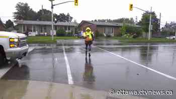 Ottawa crossing guard shortage: Nearly 100 new guards wanted - CTV News Ottawa