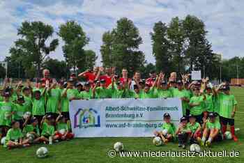 Mit Profis trainieren: Fußballcamp in Spremberg begeisterte 45 Kinder - NIEDERLAUSITZ aktuell